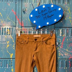 Levi’s 710 Super Skinny. Tan suede jeans. 14 Regular. G187
